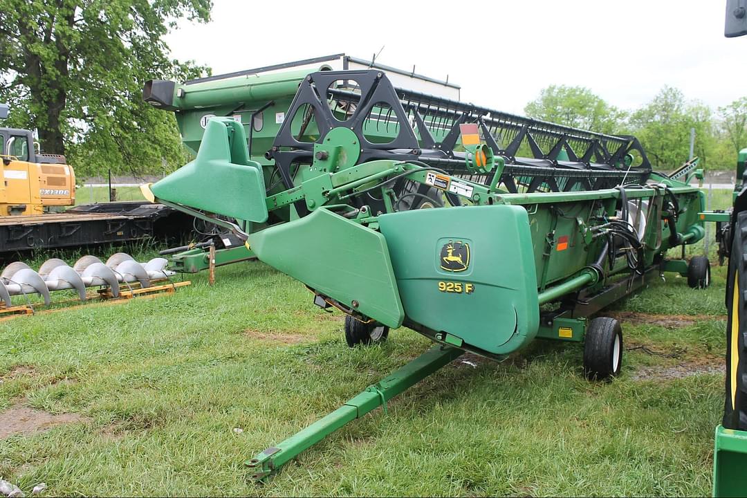 Image of John Deere 925F Primary image