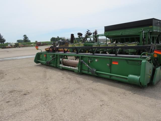 Image of John Deere 925F equipment image 2