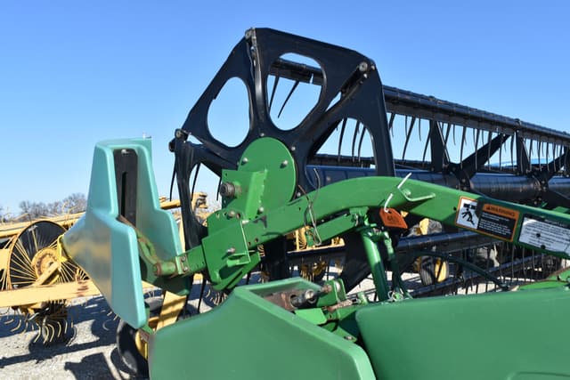 Image of John Deere 925F equipment image 4