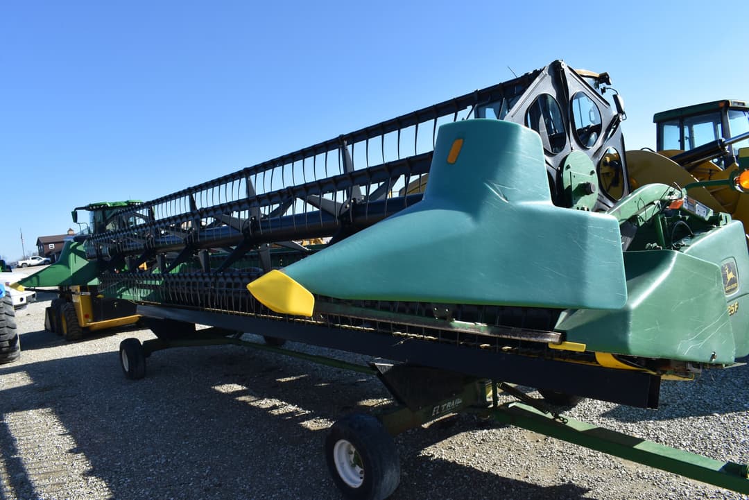 Image of John Deere 925F Primary image