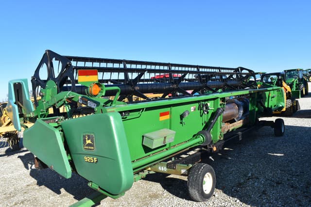 Image of John Deere 925F equipment image 3