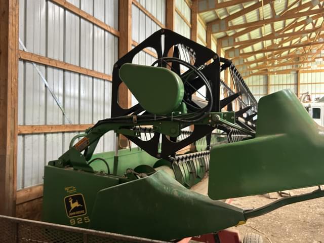 Image of John Deere 925F equipment image 2