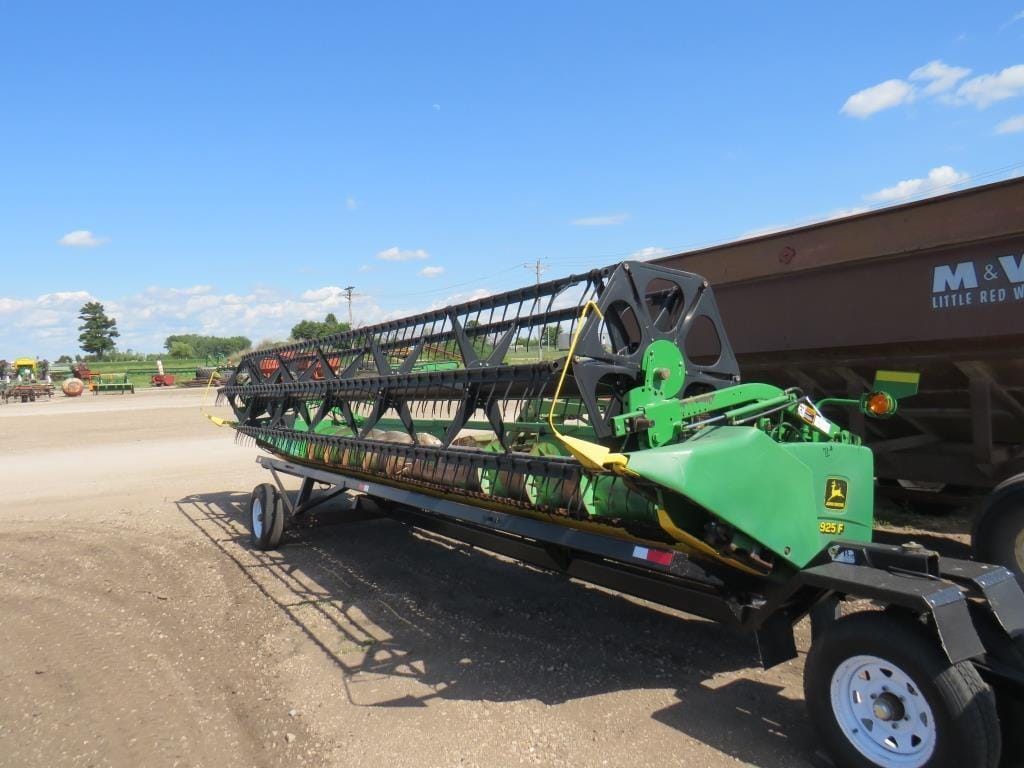 John Deere 925F Equipment Image0