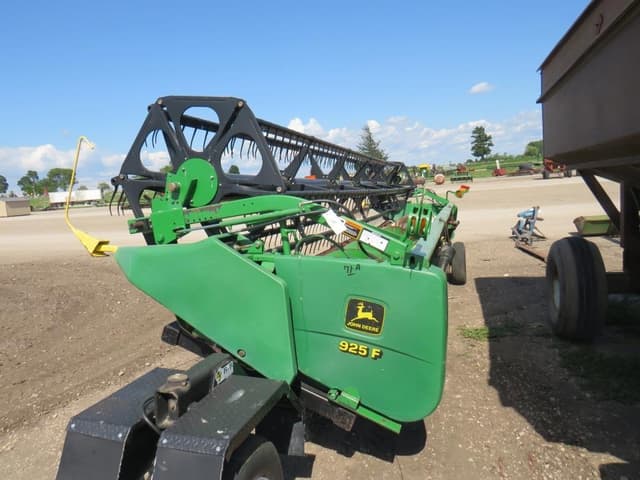 Image of John Deere 925F equipment image 2