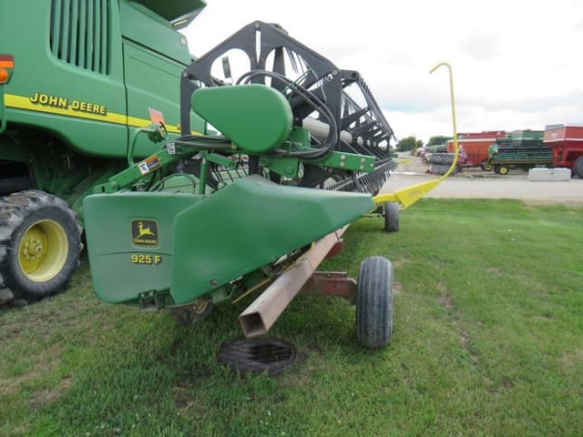 Image of John Deere 925F equipment image 4