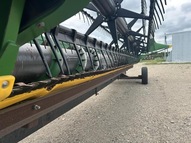 Image of John Deere 925F equipment image 1
