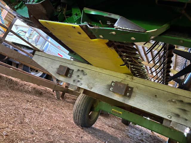 Image of John Deere 925F equipment image 4
