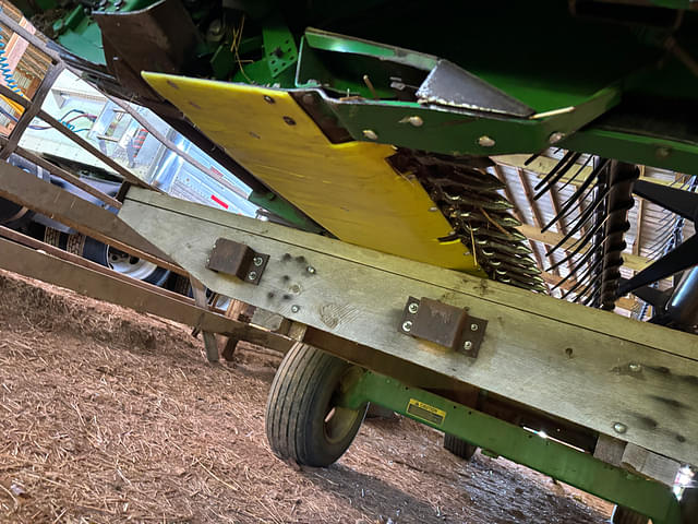 Image of John Deere 925F equipment image 4