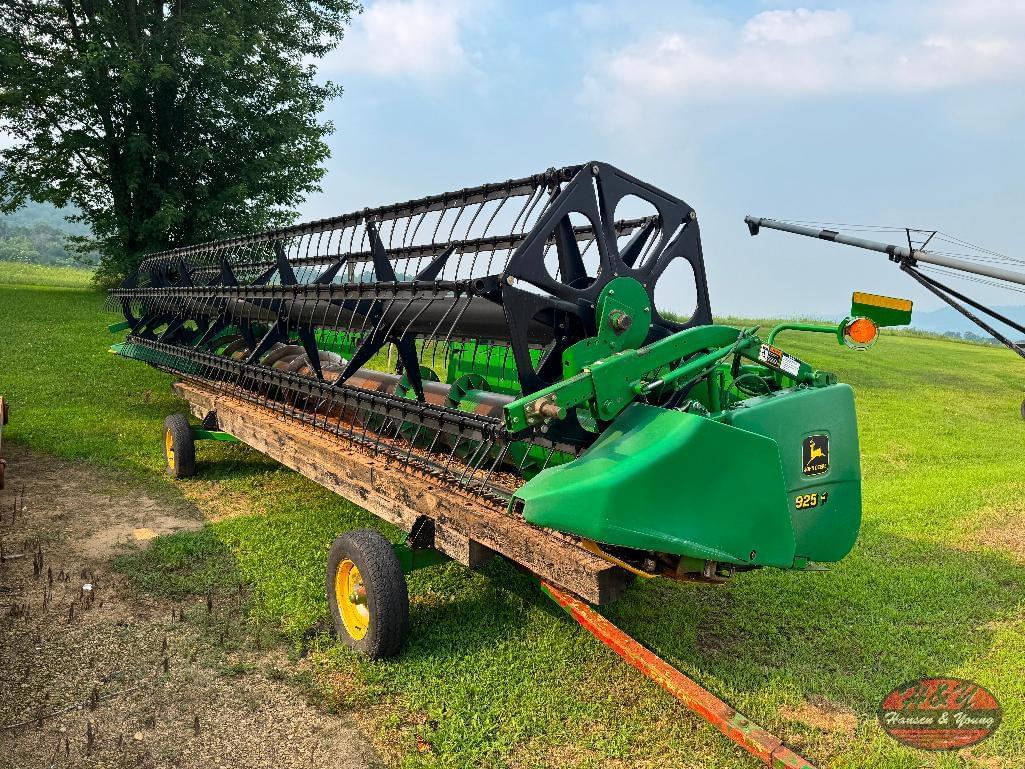 Image of John Deere 925F Primary image