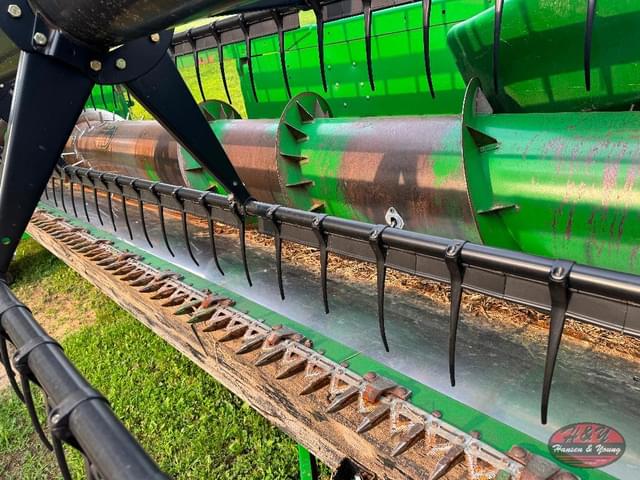 Image of John Deere 925F equipment image 2
