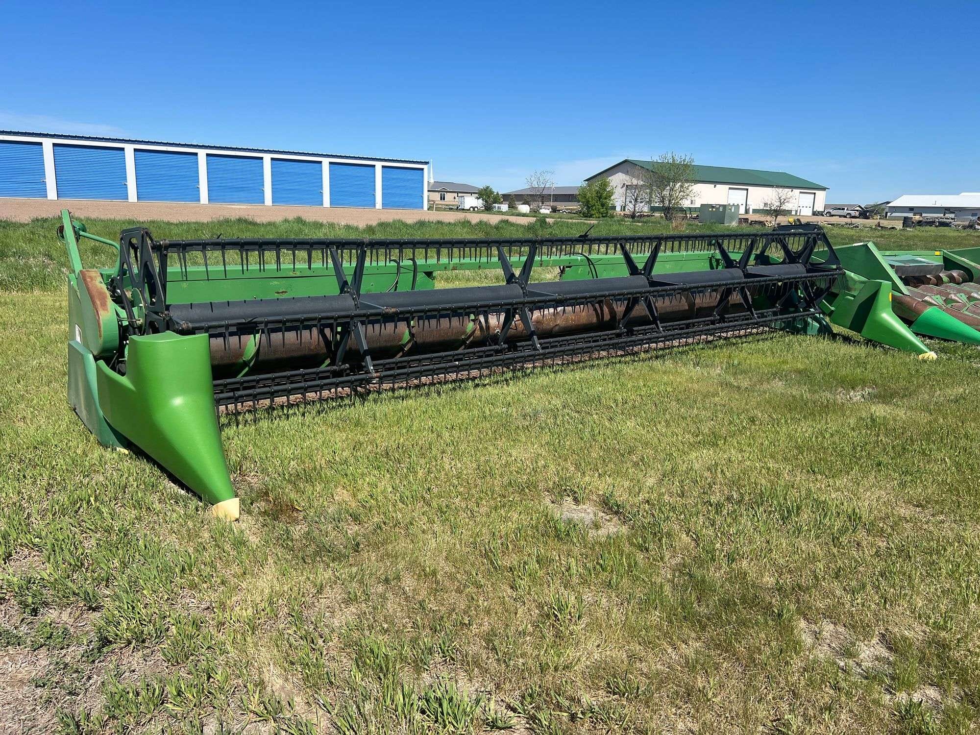 John Deere 925F Equipment Image0