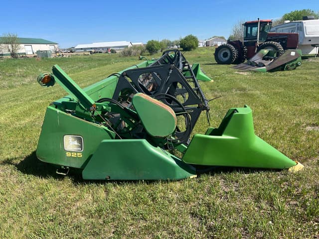 Image of John Deere 925F equipment image 1