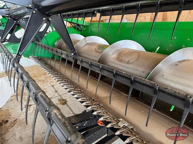 Image of John Deere 925F equipment image 4