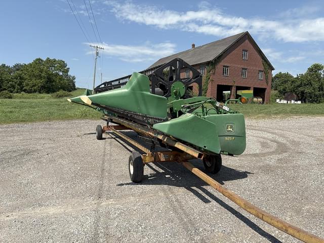 Image of John Deere 925F equipment image 1