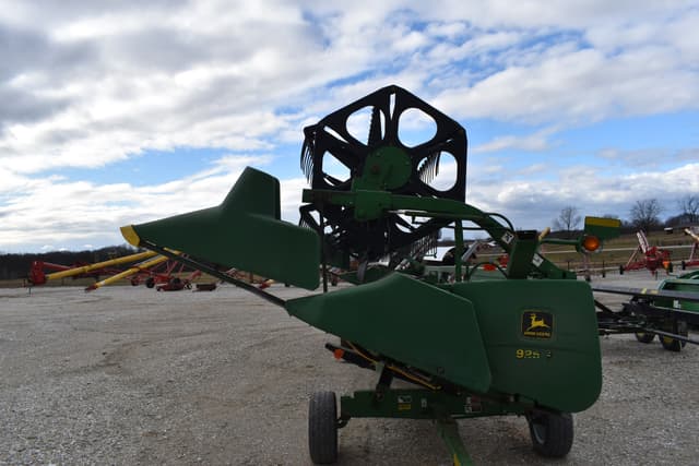 Image of John Deere 925F equipment image 3