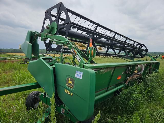 Image of John Deere 925F equipment image 2