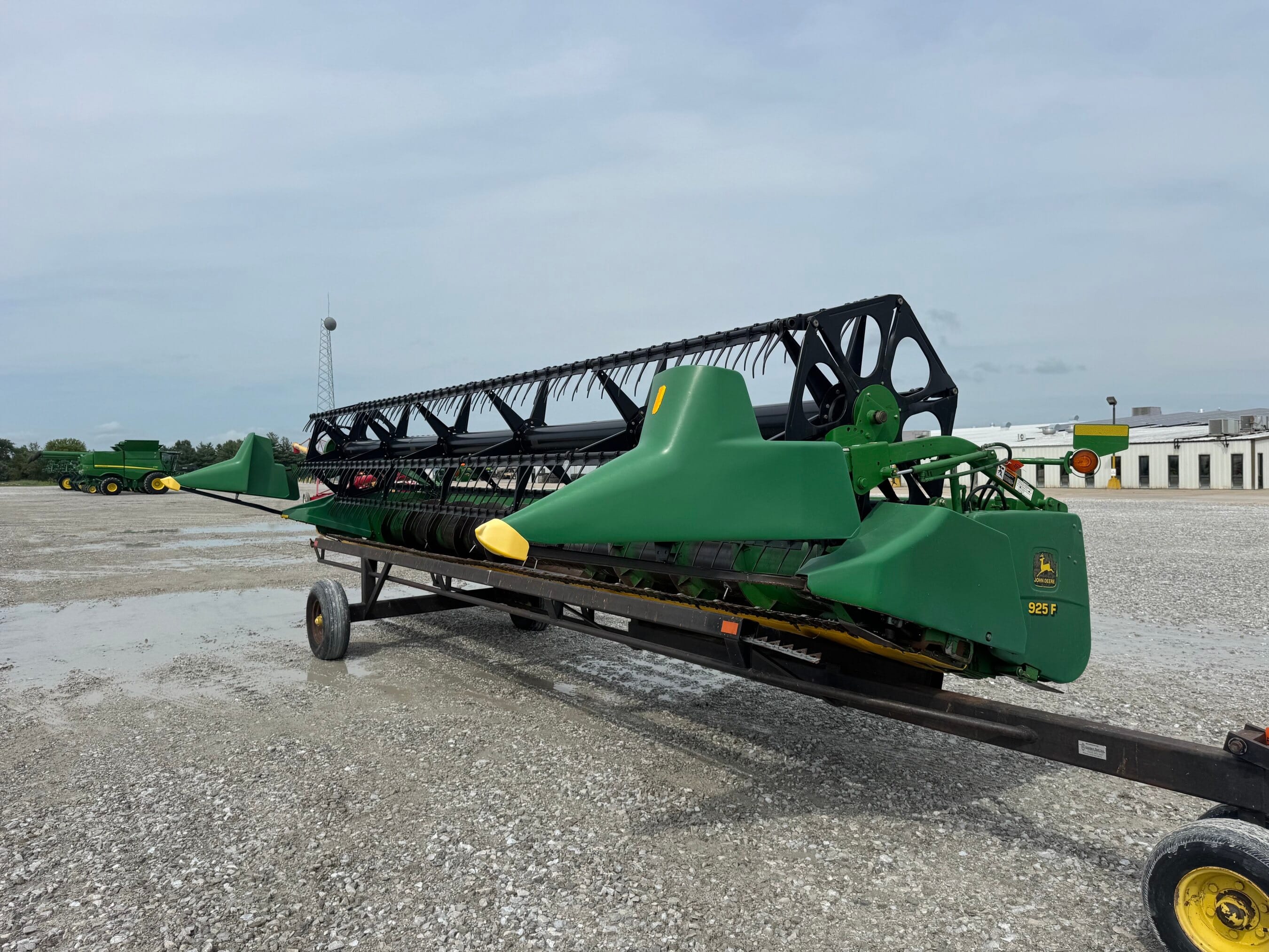 2000 John Deere 925F Equipment Image0