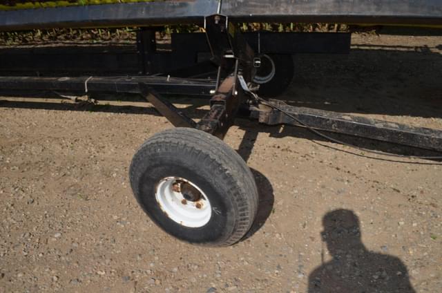 Image of John Deere 925F equipment image 4