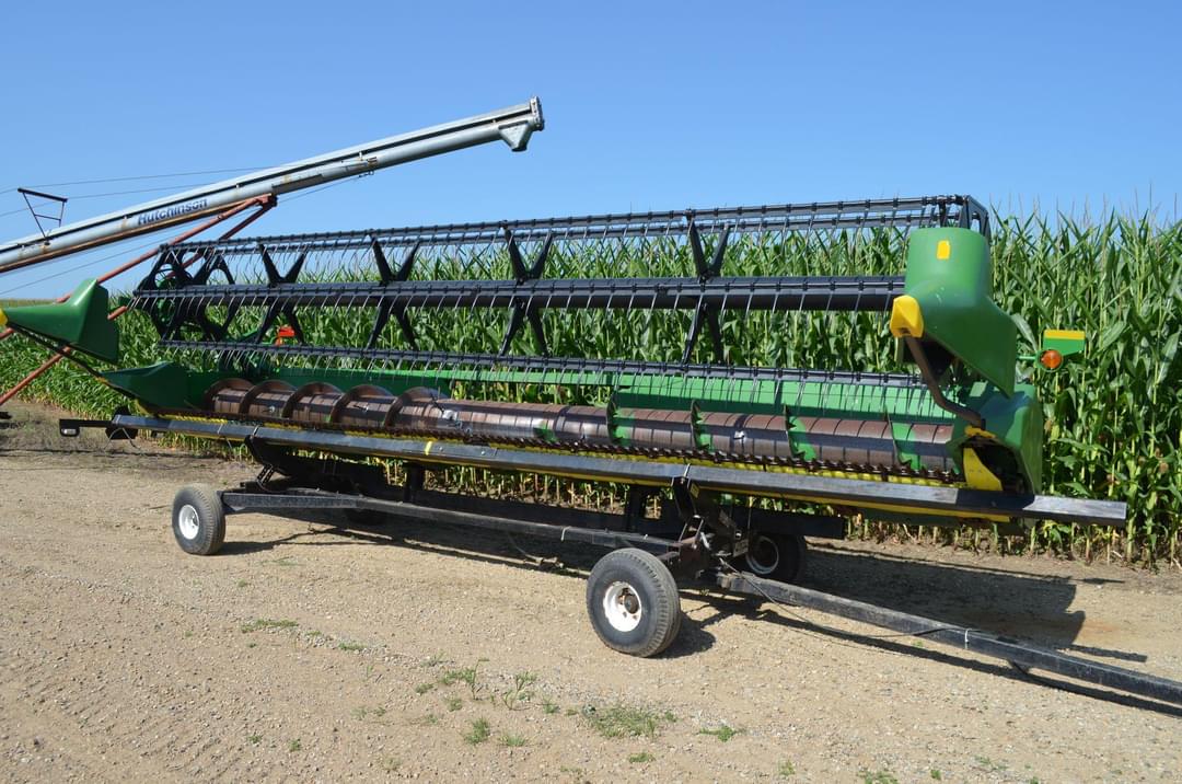 Image of John Deere 925F Primary image