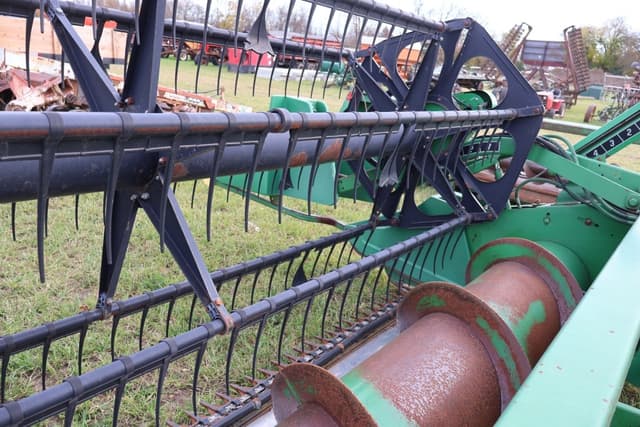 Image of John Deere 930 equipment image 4