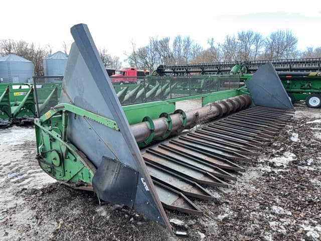 Image of John Deere 930 equipment image 2