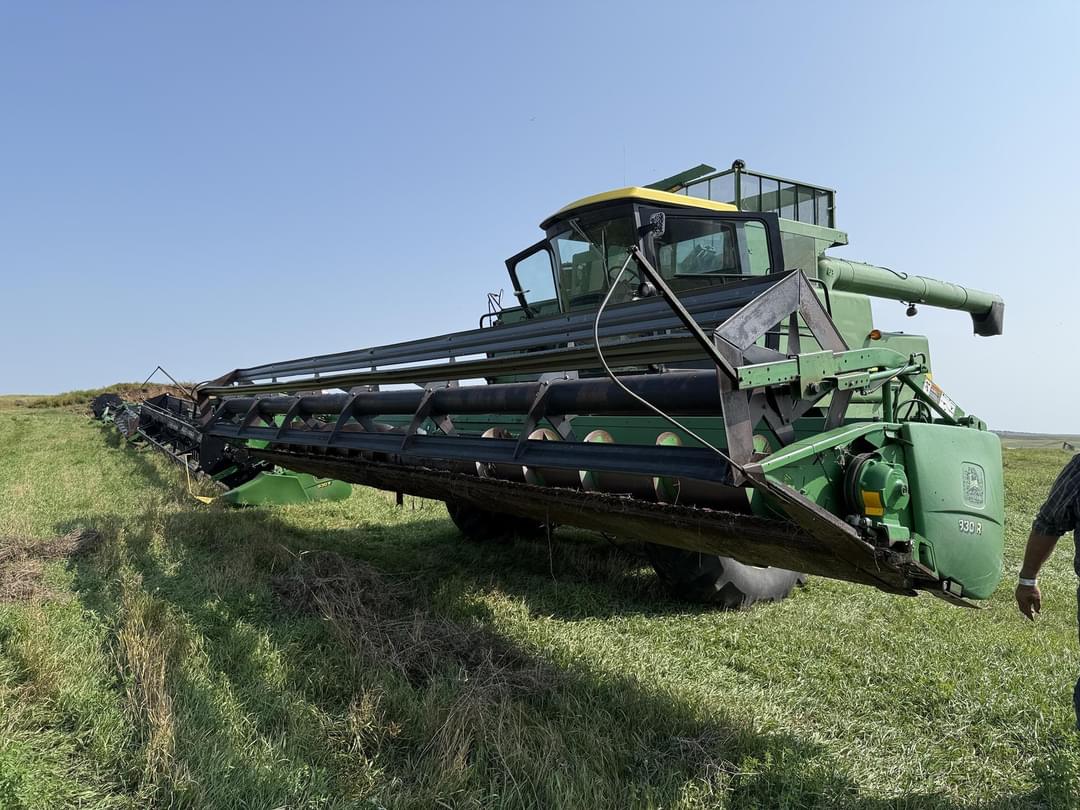 Image of John Deere 930R Primary image
