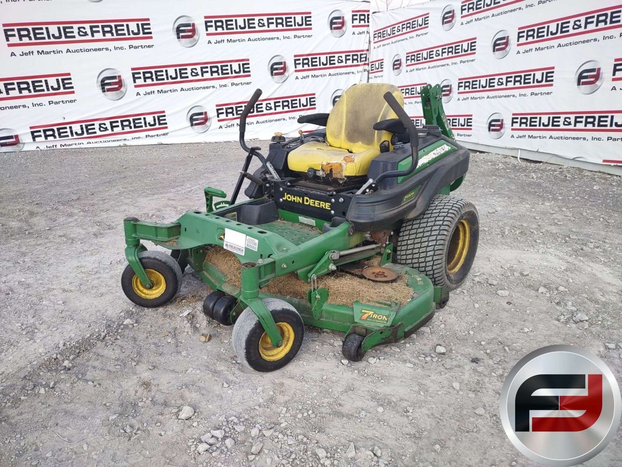 John Deere Z930M Equipment Image0