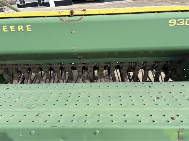 Image of John Deere 9300 equipment image 4