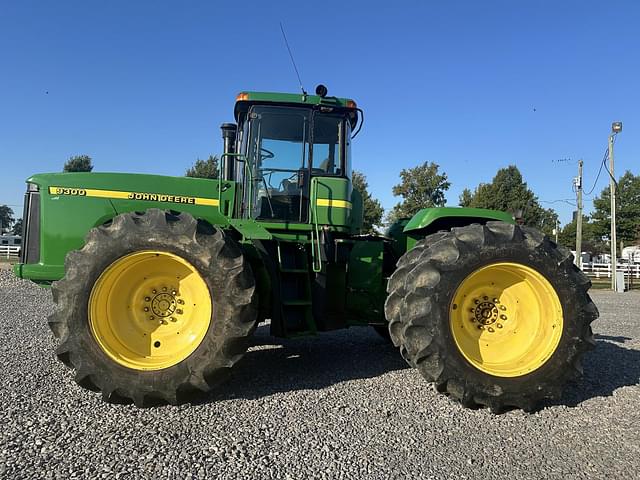 Image of John Deere 9300 equipment image 1