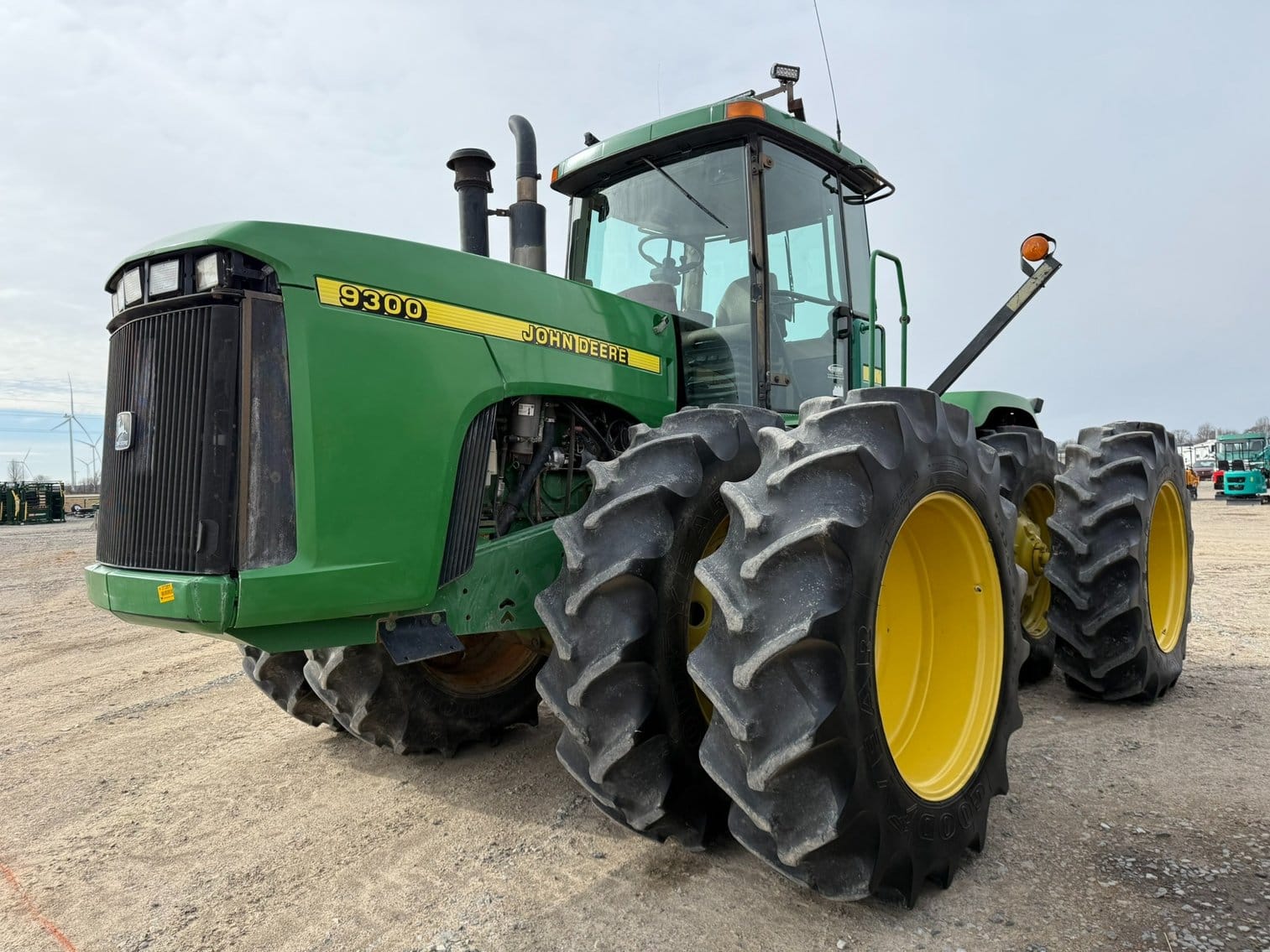 John Deere 9300 Equipment Image0