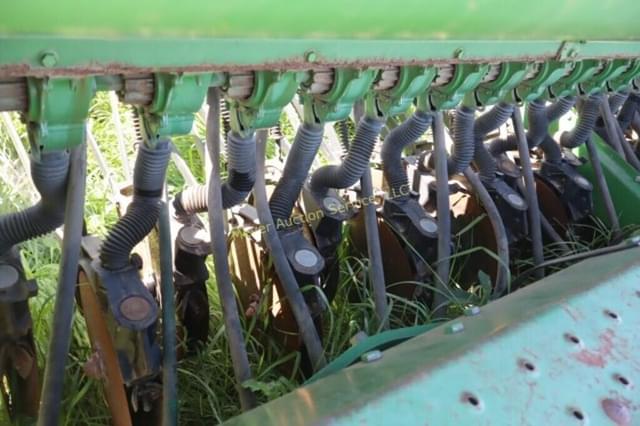 Image of John Deere 9300 equipment image 4