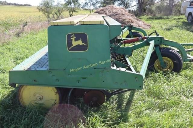 Image of John Deere 9300 equipment image 1