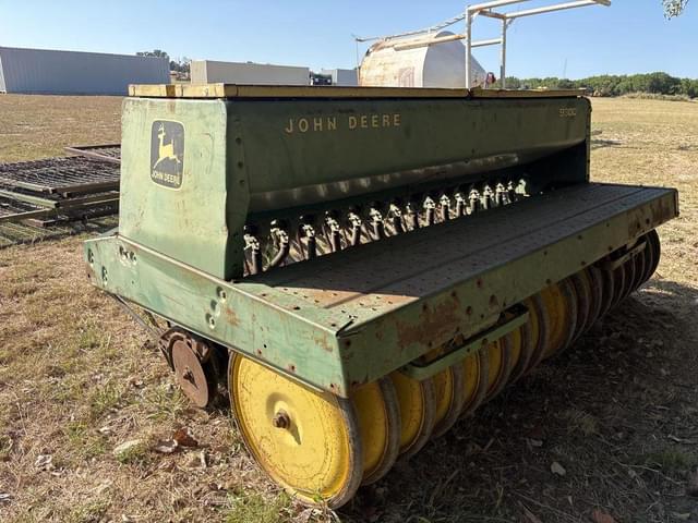 Image of John Deere 9300 equipment image 2