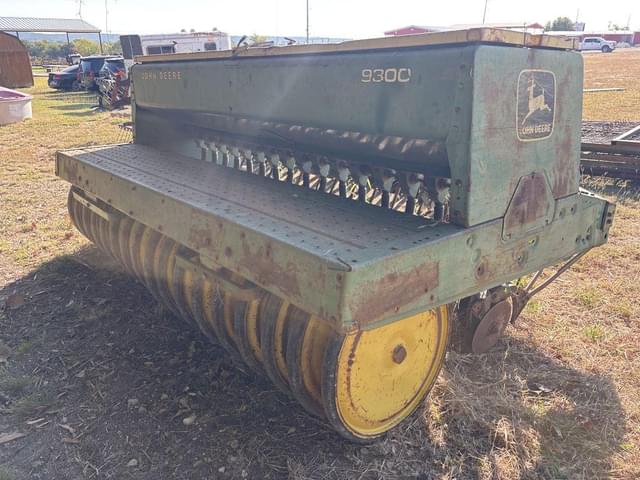 Image of John Deere 9300 equipment image 3