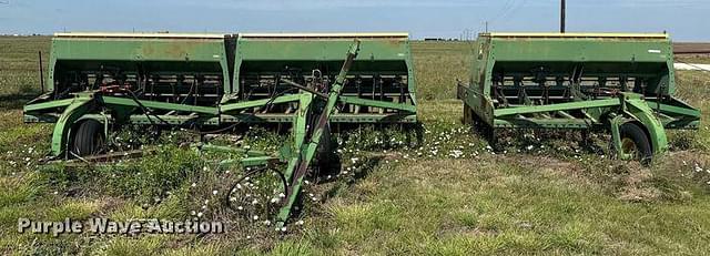 Image of John Deere 9300 equipment image 1