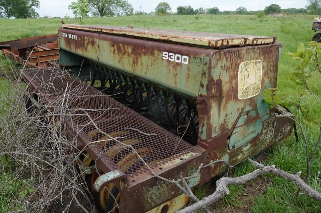 Image of John Deere 9300 Image 1