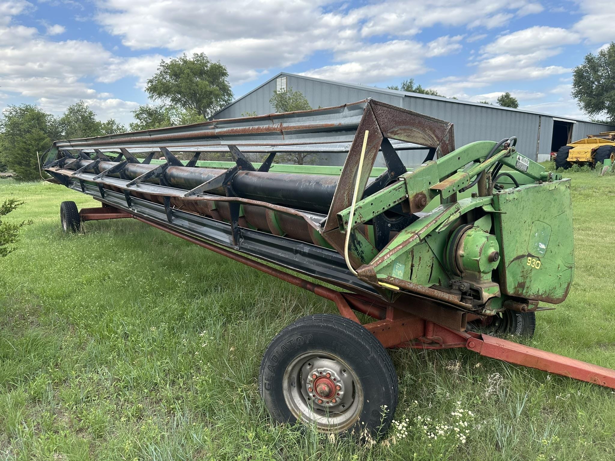John Deere 930R Equipment Image0