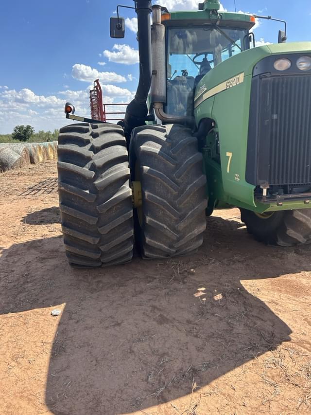Image of John Deere 9320 equipment image 2