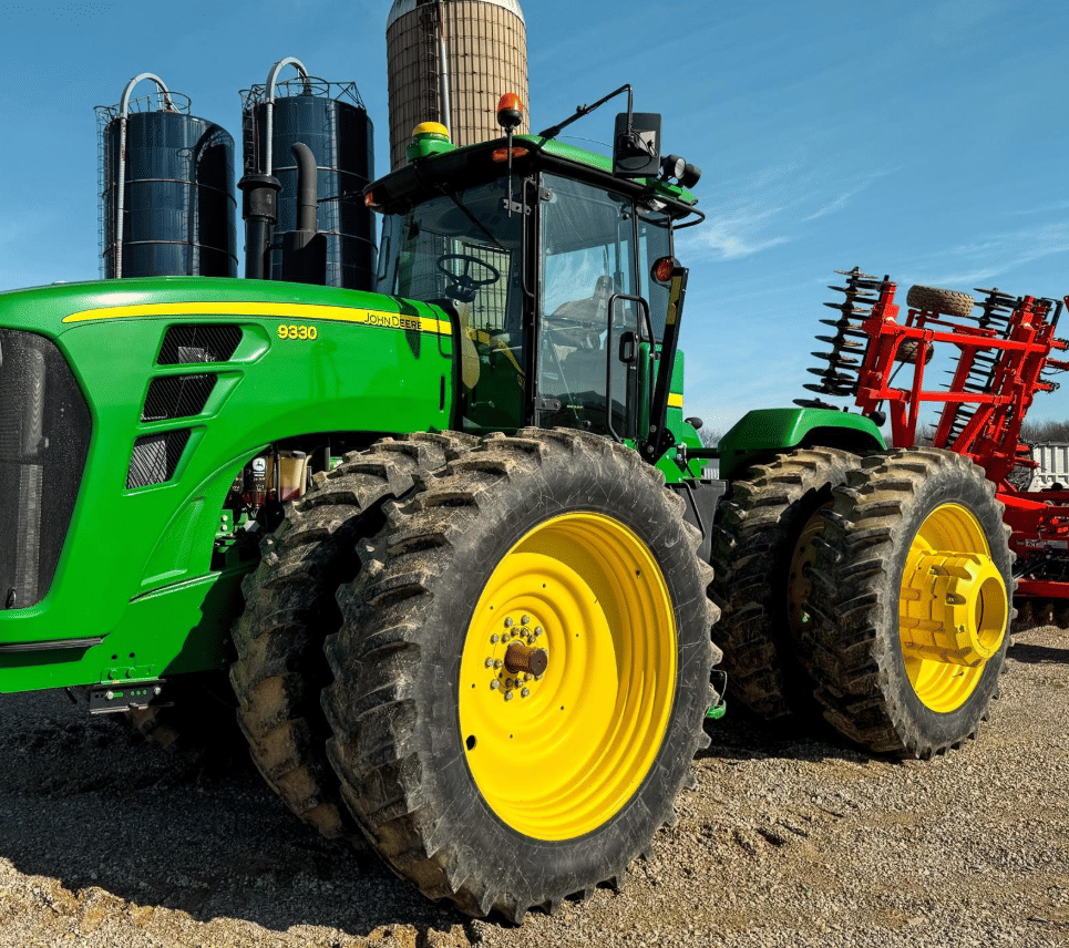 John Deere 9330 Equipment Image0