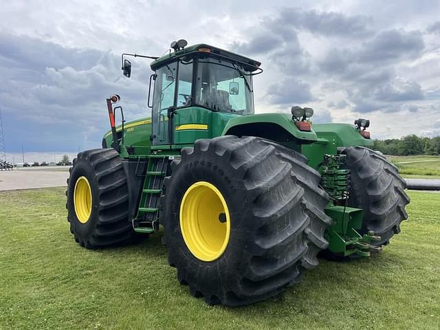 Image of John Deere 9330 equipment image 4