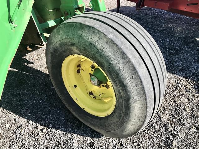 Image of John Deere 935 equipment image 4