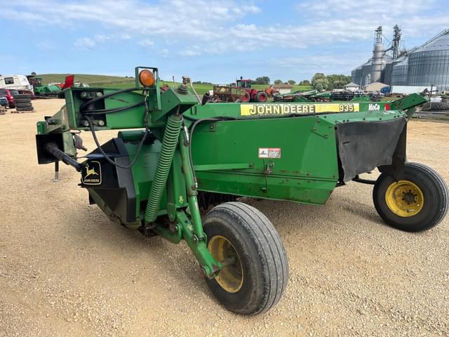 Image of John Deere 935 equipment image 1