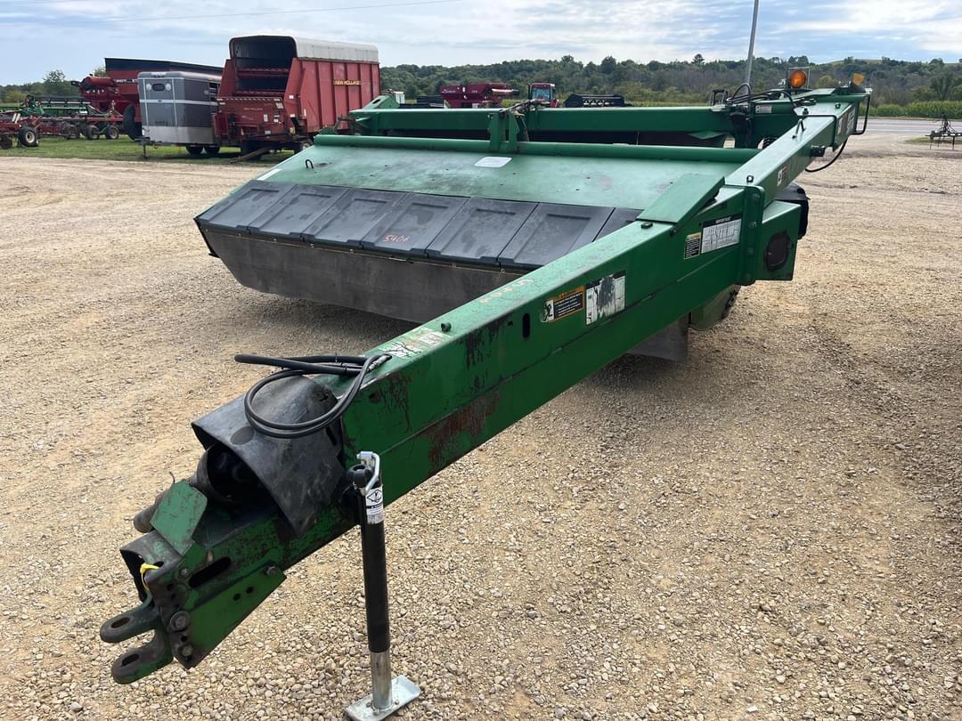 Image of John Deere 935 Primary image
