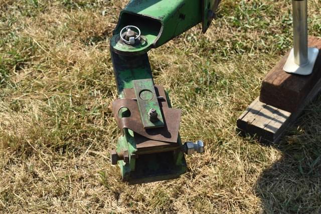 Image of John Deere 935 equipment image 2