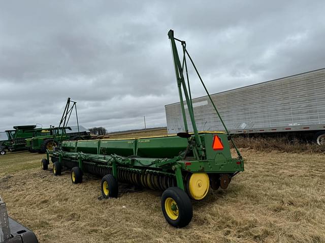 Image of John Deere 9350 equipment image 2