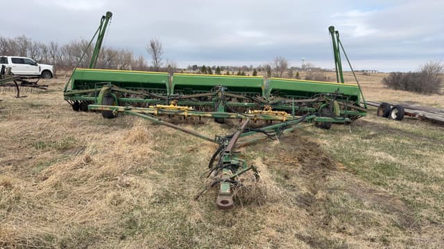 Image of John Deere 9350 equipment image 2