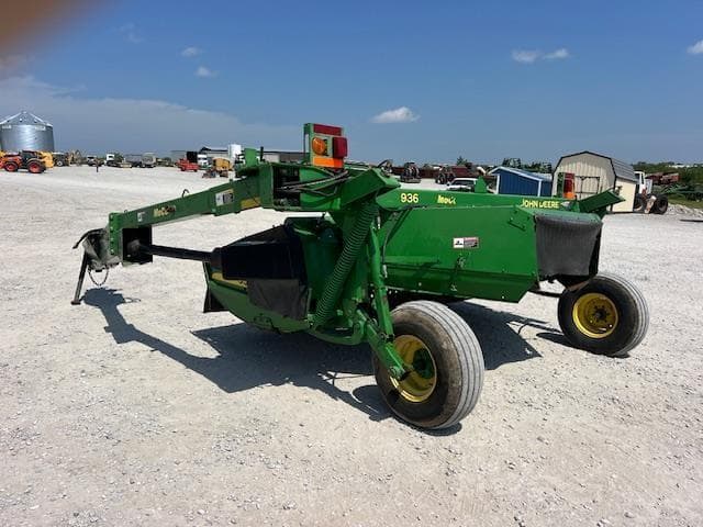 Image of John Deere 936 equipment image 3