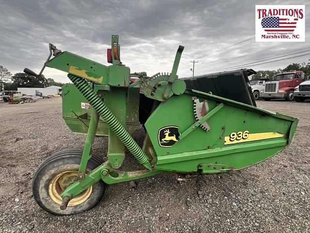 Image of John Deere 936 equipment image 1