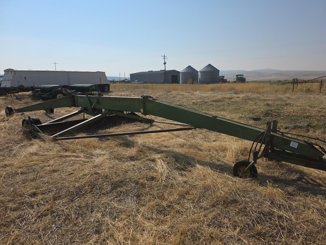 Image of John Deere 940 Primary image