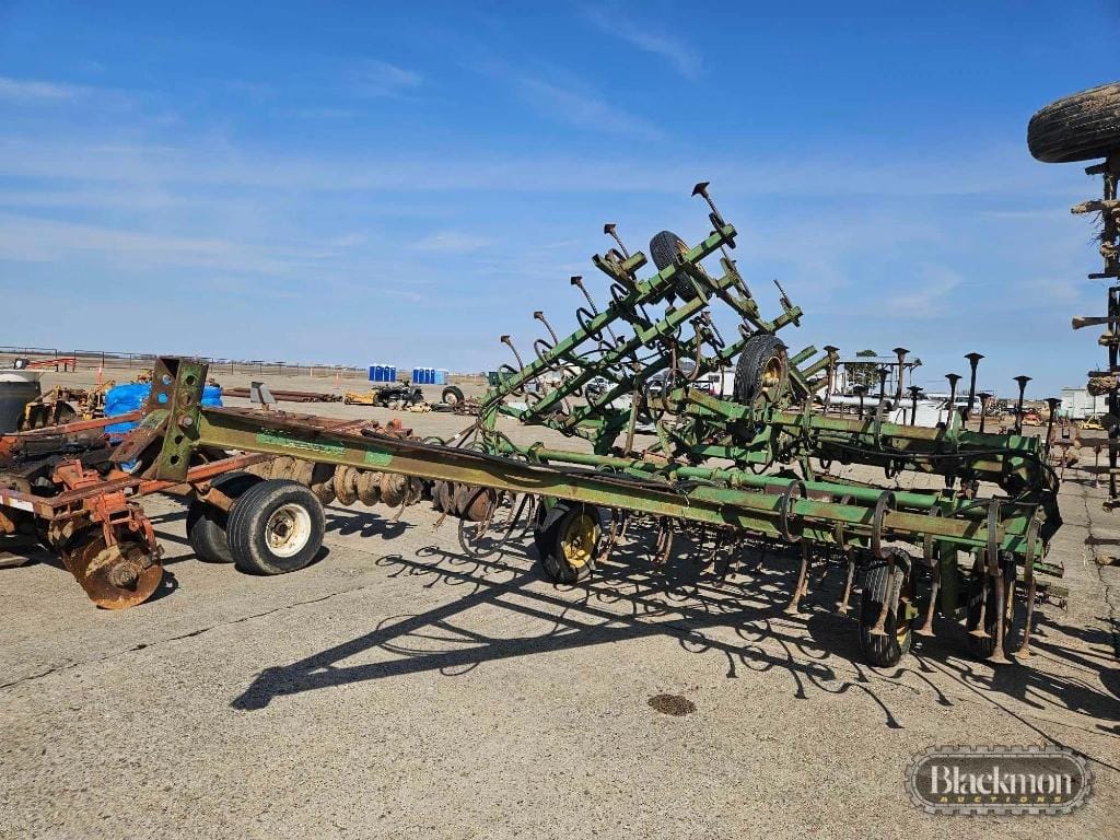 John Deere 940 Equipment Image0